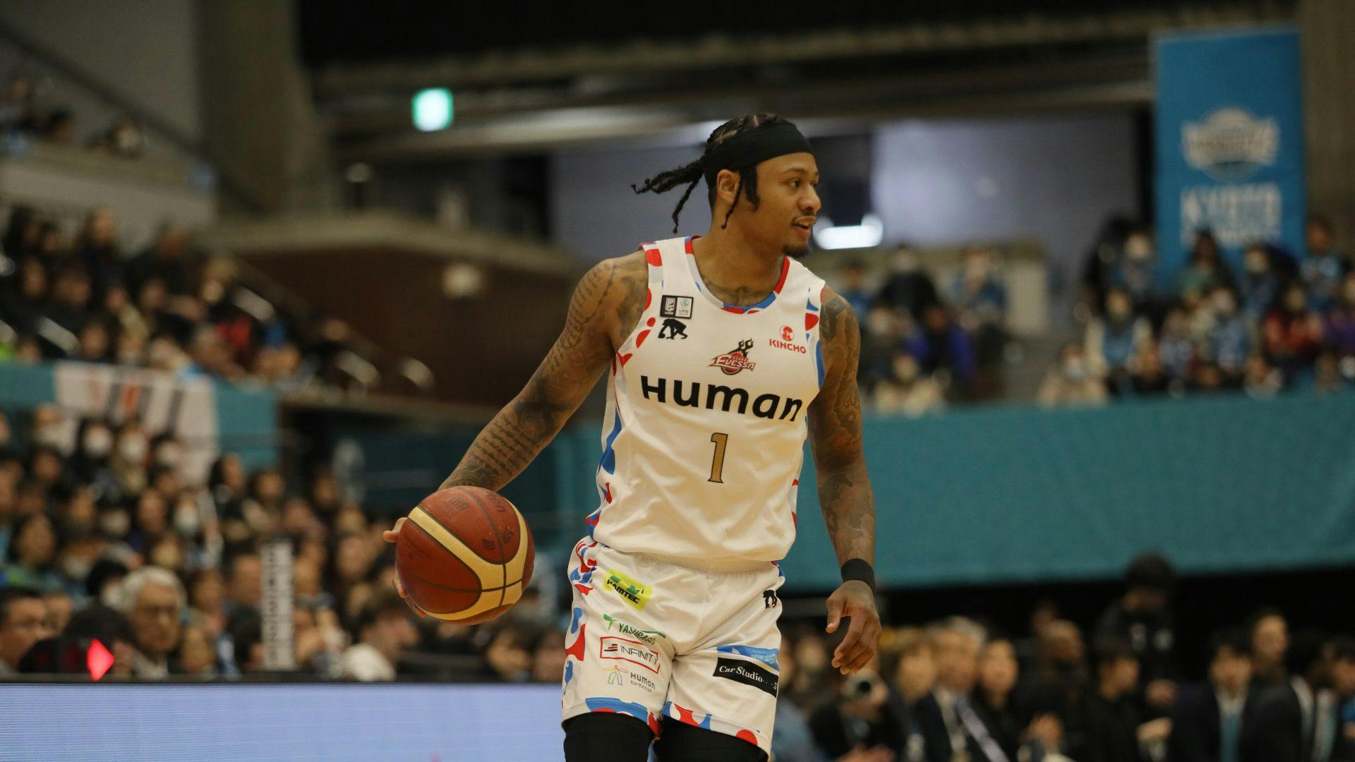 Ray Parks Jr. leads Osaka to thrilling victory over B.LEAGUE powerhouse Ryukyu
